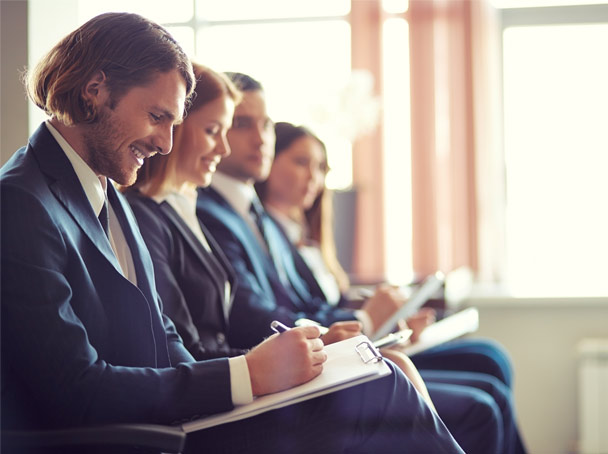 Should Entrepreneurs Pursue Formal Courses?
